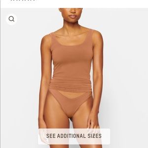 New SKIMS Vintage Scoop Neck Tank